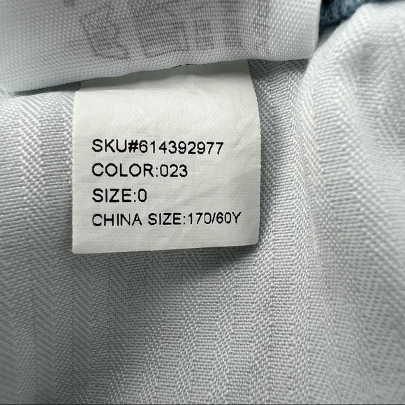 Hollister Cuffed Raw Hem Denim Jean Shorts Size 24 Women’s - Picture 10 of 10